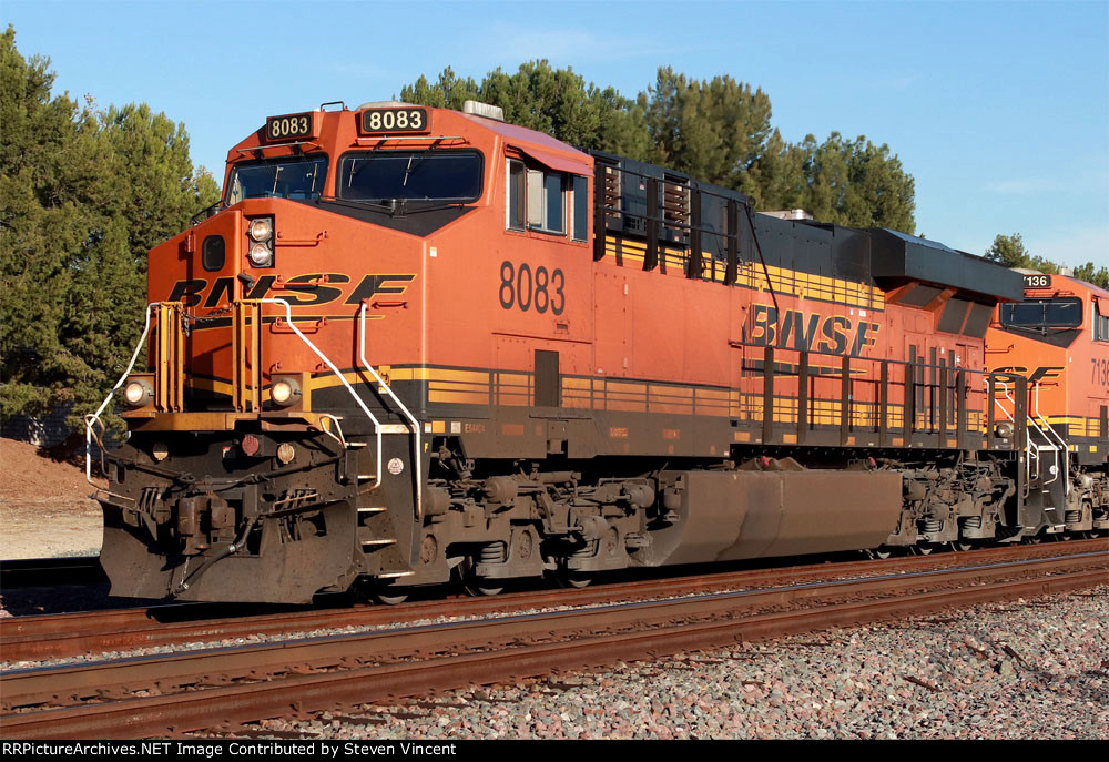 BNSF #8083